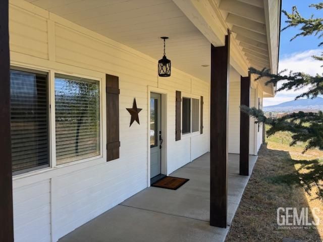 20674 Pinon Canyon Drive, Tehachapi, CA 93561