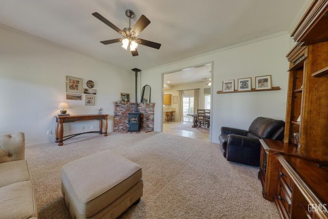 20674 Pinon Canyon Drive, Tehachapi, CA 93561