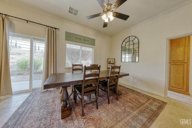 20674 Pinon Canyon Drive, Tehachapi, CA 93561