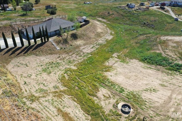 20674 Pinon Canyon Drive, Tehachapi, CA 93561