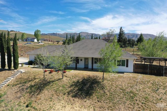 20674 Pinon Canyon Drive, Tehachapi, CA 93561