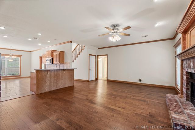 5800 Tower Court, Bartlesville, OK 74006