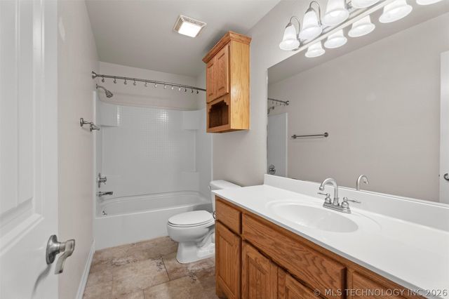 5800 Tower Court, Bartlesville, OK 74006