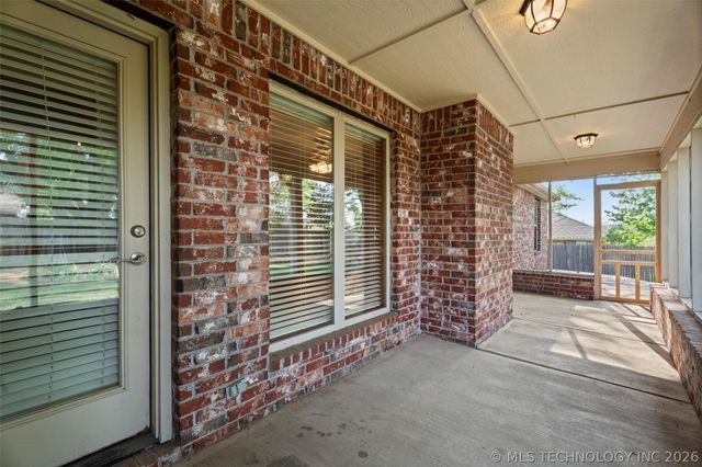 5800 Tower Court, Bartlesville, OK 74006