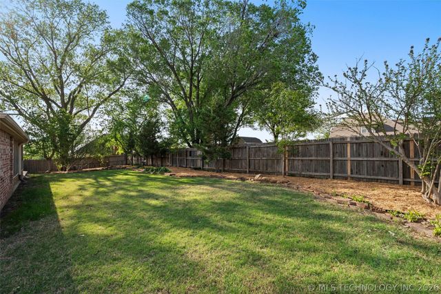 5800 Tower Court, Bartlesville, OK 74006