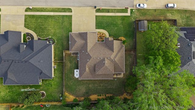 5800 Tower Court, Bartlesville, OK 74006