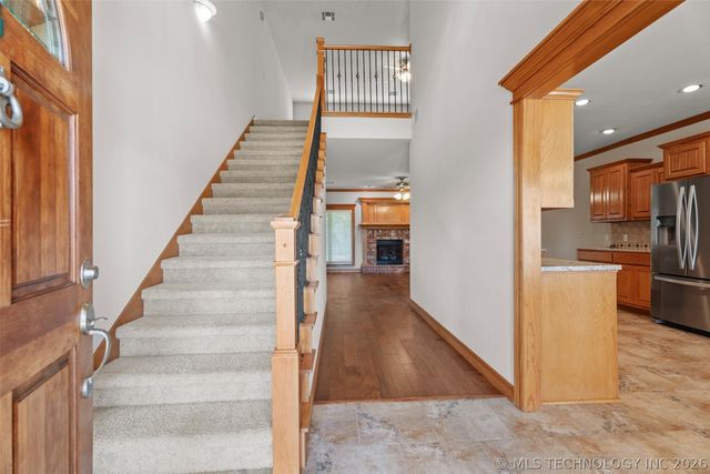 5800 Tower Court, Bartlesville, OK 74006