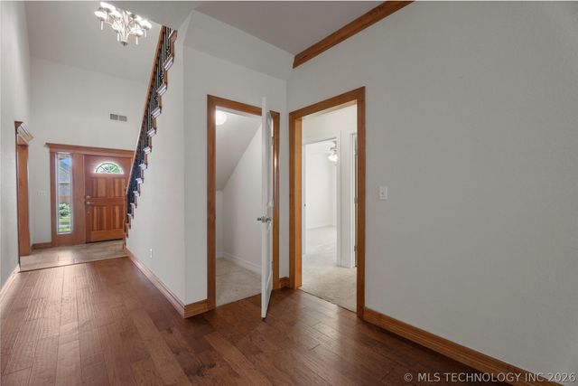 5800 Tower Court, Bartlesville, OK 74006