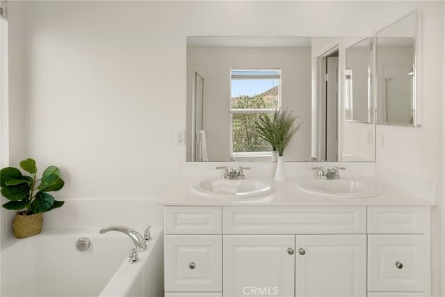 20765 Barn Road, Riverside, CA 92507