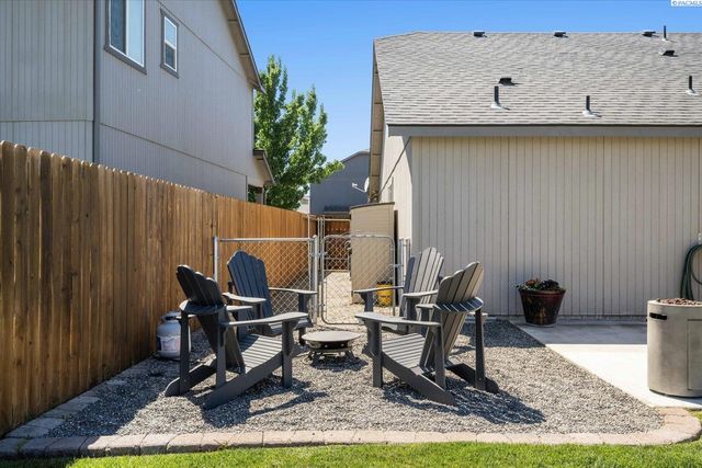 705 S Texas St, Kennewick, WA 99336