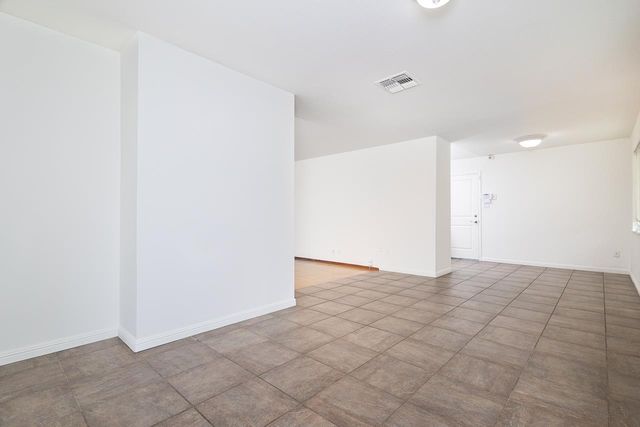 2855 La Colina Way, Carmichael, CA 95608