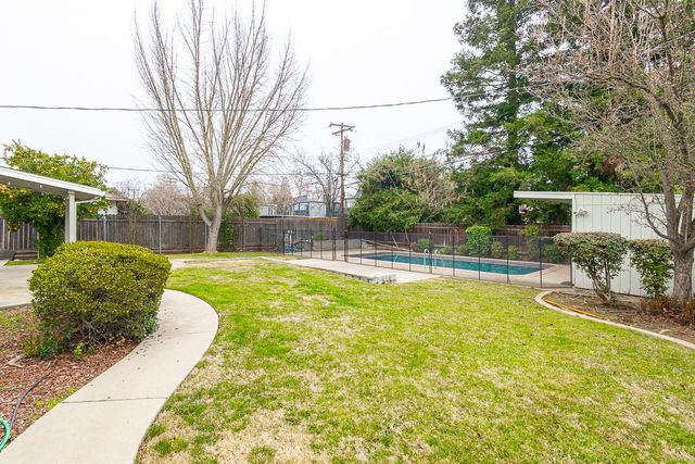 2855 La Colina Way, Carmichael, CA 95608