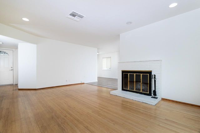 2855 La Colina Way, Carmichael, CA 95608