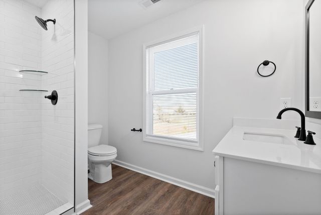 1660 Golf Club Ln Apt B, Clarksville, TN 37043