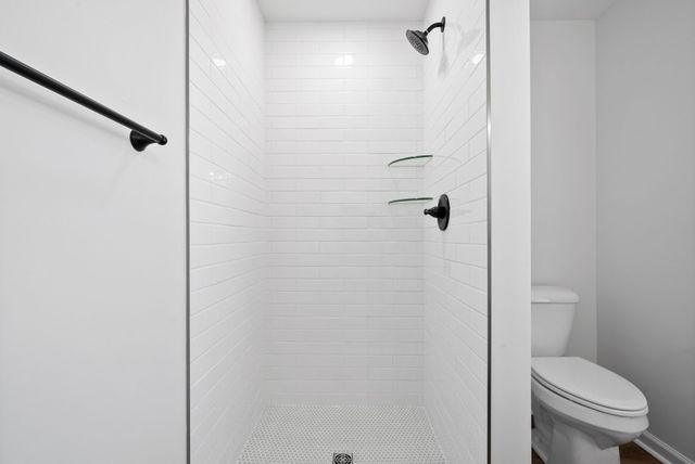 1660 Golf Club Ln Apt B, Clarksville, TN 37043