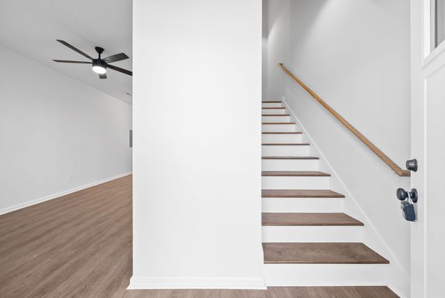 1660 Golf Club Ln Apt B, Clarksville, TN 37043