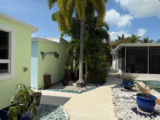 19512 Aztec Street, Sugarloaf Key, FL 33042