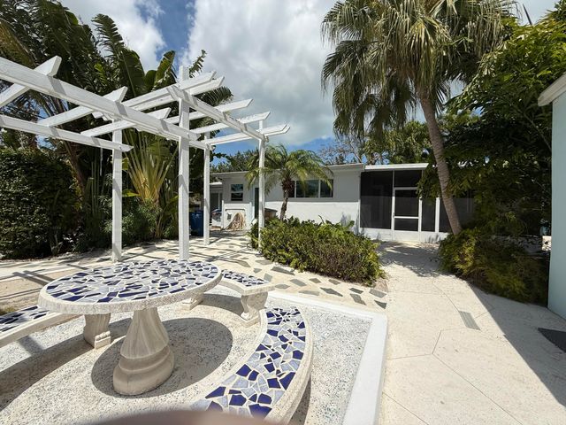 19512 Aztec Street, Sugarloaf Key, FL 33042