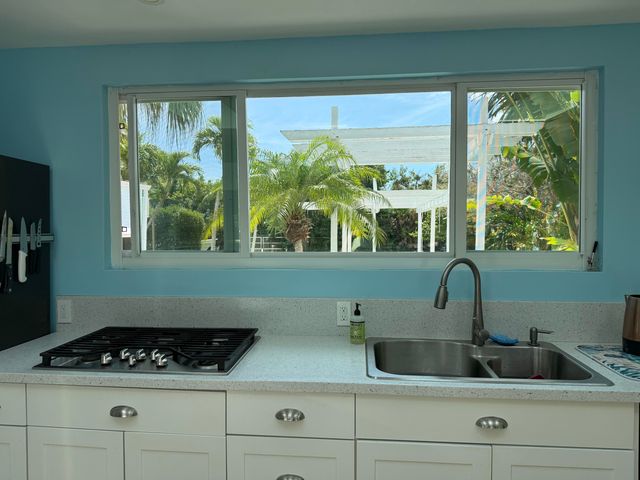 19512 Aztec Street, Sugarloaf Key, FL 33042