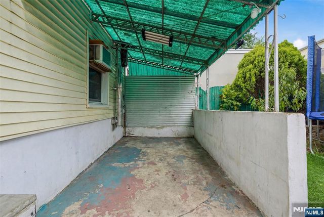 6112 Washington Street, West New York, NJ 07093