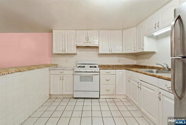 6112 Washington Street, West New York, NJ 07093