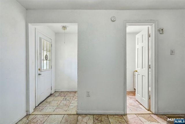 6112 Washington Street, West New York, NJ 07093