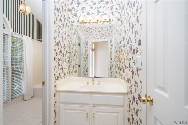 939 Parkhill, Tuscaloosa, AL 35404