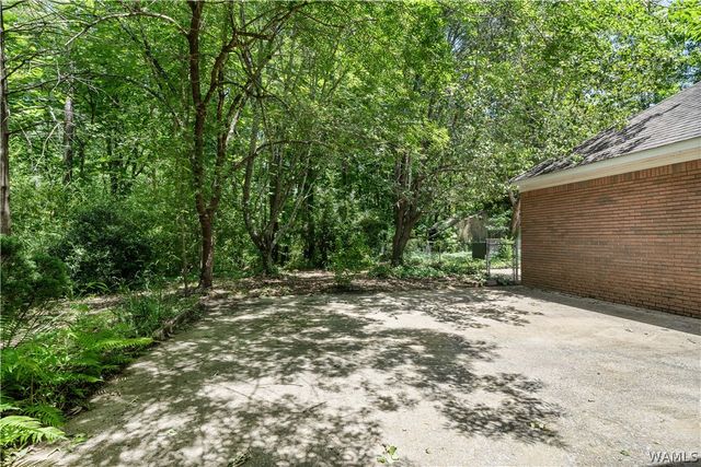 939 Parkhill, Tuscaloosa, AL 35404