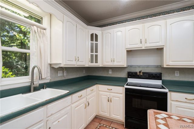 939 Parkhill, Tuscaloosa, AL 35404