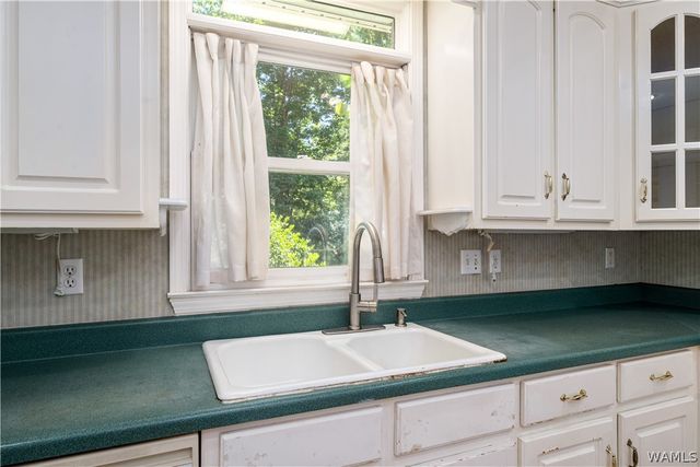 939 Parkhill, Tuscaloosa, AL 35404