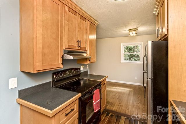 31 Wilmington Road, Asheville, NC 28803