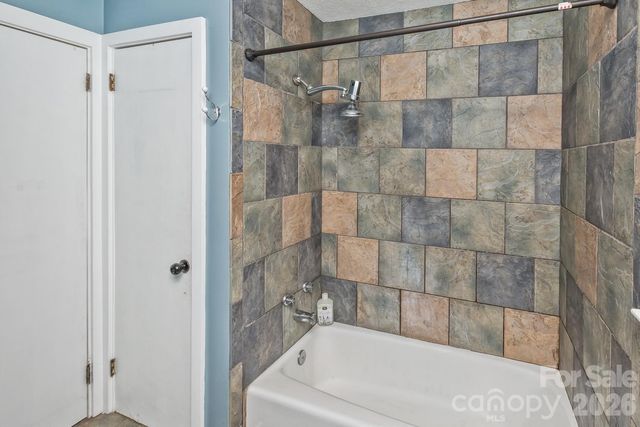 31 Wilmington Road, Asheville, NC 28803