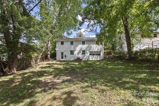31 Wilmington Road, Asheville, NC 28803