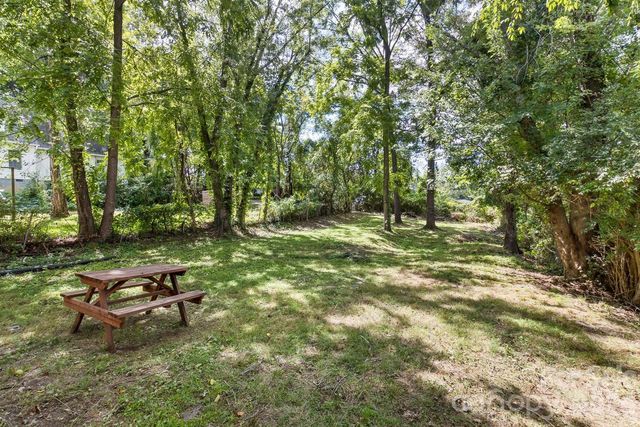 31 Wilmington Road, Asheville, NC 28803