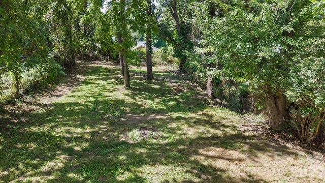 31 Wilmington Road, Asheville, NC 28803
