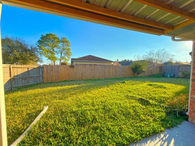 1422 Kenwick Place, Pasadena, TX 77504