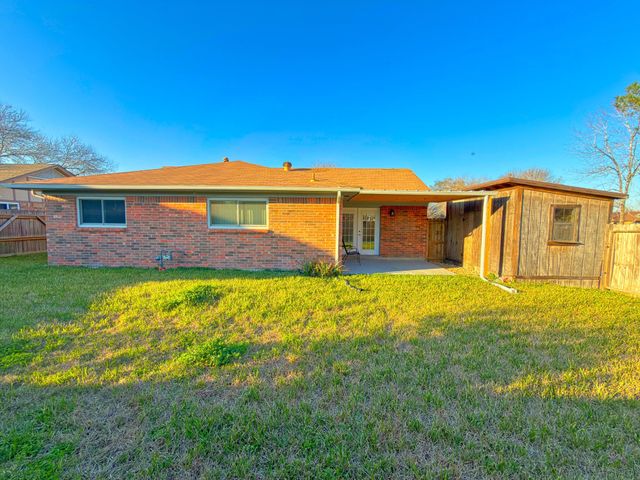 1422 Kenwick Place, Pasadena, TX 77504