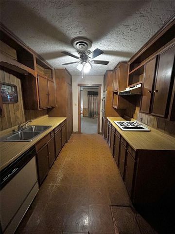 1514 1st Avenue N, Texas City, TX 77590