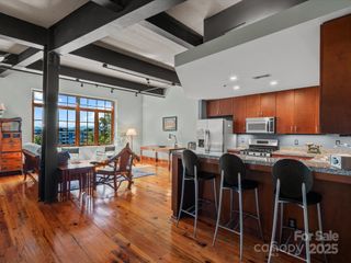 100 Coxe Avenue 306, Asheville, NC 28801