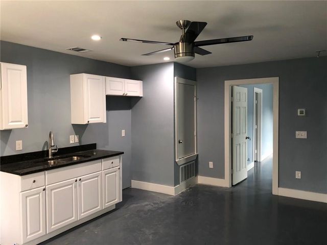 1804 Garden ST B, Austin, TX 78702