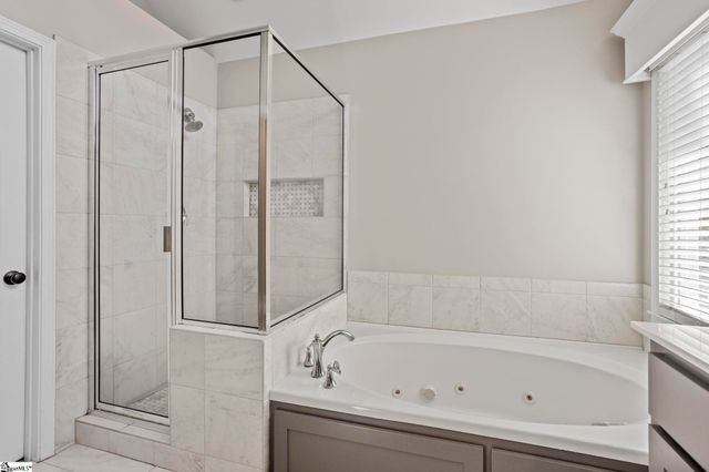 110 E Hypericum Lane, Greenville, SC 29615