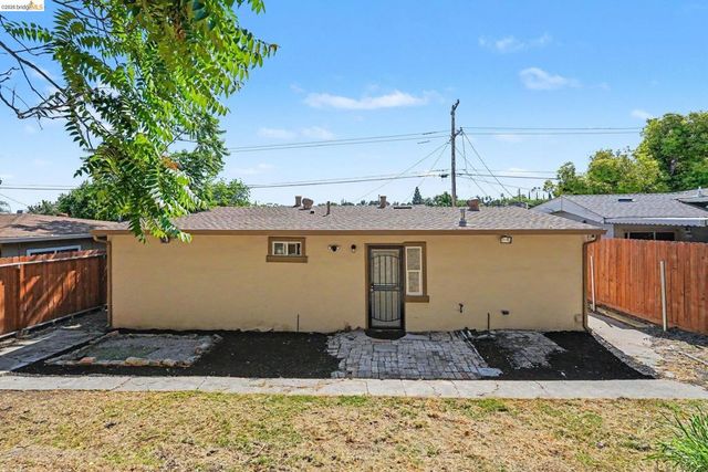 2924 Elizabeth Ln, Antioch, CA 94509