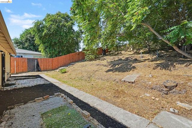 2924 Elizabeth Ln, Antioch, CA 94509