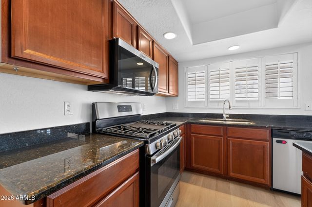 684 E MAYFIELD Drive, San Tan Valley, AZ 85143