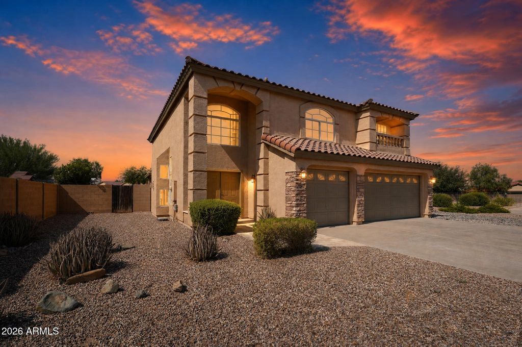 684 E MAYFIELD Drive, San Tan Valley, AZ 85143