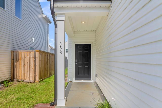 658 Snow Owl Drive, Summerville, SC 29486