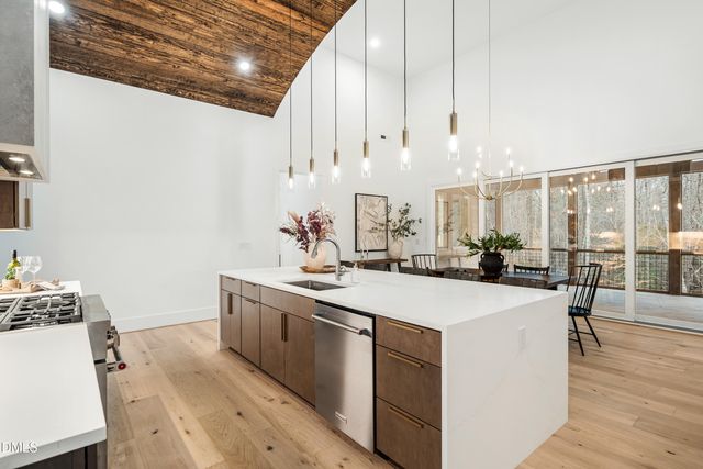 45 Meandering Way Court, Chapel Hill, NC 27516