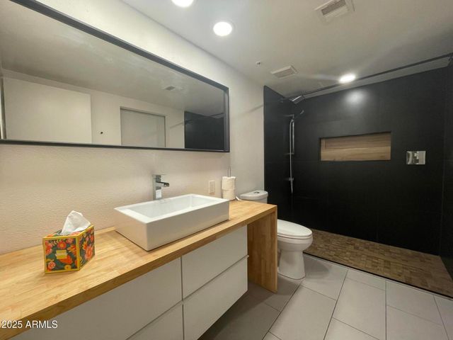 3633 N 3RD Avenue 2110, Phoenix, AZ 85013