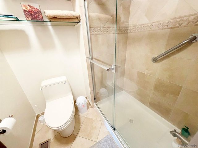 2466 S Vaughn Way B, Aurora, CO 80014