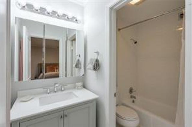 1 Arpege Way NE, Atlanta, GA 30327